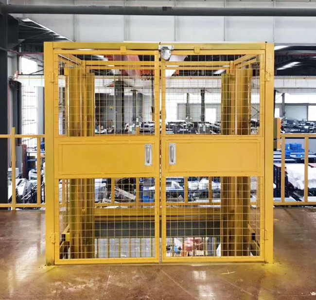 德安智能导轨式升降机亮相