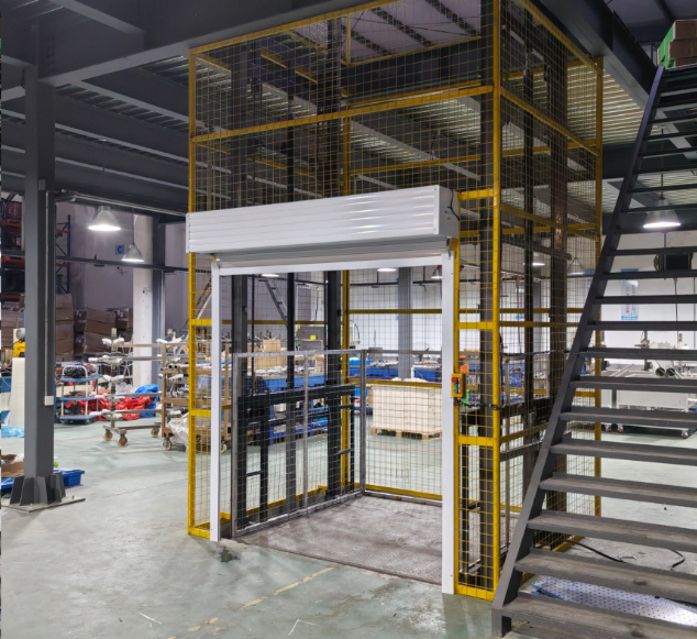 德安食品厂物料提升